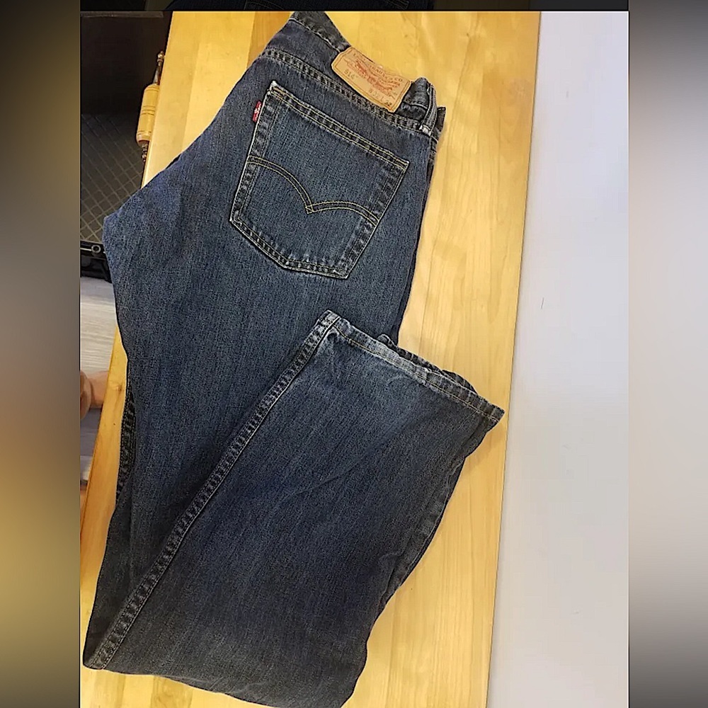 LEVI’S 514 Slim Straight Jeans